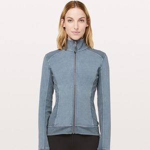 Lululemon denim color looking light jacket 😍
